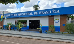 Prefeitura de Brasiléia fecha o ano adimplente no CAUC e recebendo reconhecimento do TCE e CRA pela transparência e governança municipal