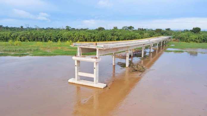 Deracre dá largada em construção de pontes de Sena e Xapuri
