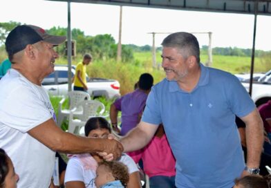 Abrindo as atividades em comemoração aos 32 anos de Epitaciolândia, prefeitura leva Programa Saúde na Comunidade aos moradores do Mato Grosso