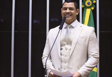 Ruas de Epitaciolândia serão pavimentadas após articulação de Coronel Ulysses