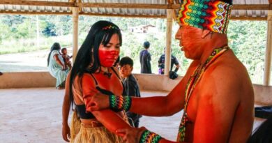 Com apoio do Estado, Indígenas do Juruá organizam festas abertas à população para celebrar o Dia dos Povos Originários neste sábado Com apoio do Estado, Indígenas do Juruá organizam festas abertas à população para celebrar o Dia dos Povos Originários neste sábado