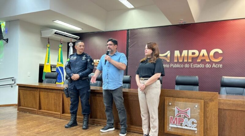 Educação do Acre promove palestras sobre acolhimento e segurança no contexto escolar