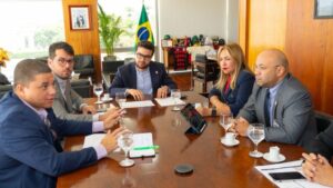 Deracre solicita à Secretaria de Relações Institucionais da Presidência da República recursos para obras do Estado