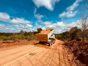 Brasiléia acelera obras de infraestrutura no Km 84 para garantir trafegabilidade no inverno