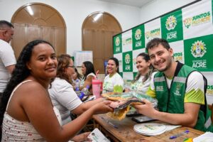 Ação do Juntos Pelo Acre reúne milhares de pessoas e movimenta três escolas da Sobral com atendimentos de saúde, lazer e cidadania