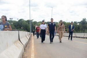 Em Xapuri, vice-governadora Mailza visita Ponte da Sibéria e celebra transformação na vida da população
