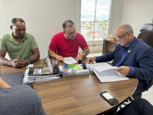 Delegado-geral da Polícia Civil do Acre recebe diretoria do Simpol para tratar demandas da categoria – Polícia Civil do Estado do Acre – PCAC