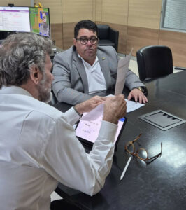 Em Brasília: Prefeito Carlinhos do Pelado se reúne com secretário nacional de defesa civil e anuncia construção de moradias e recuperação da encosta do Rio Acre em Brasiléia