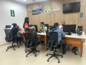 Procon realiza feirão de superendividamento com foco em mulheres durante o Mês do Consumidor