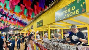 Feira de Economia Solidária movimenta abertura do Arraial Cultural 2026 na Gameleira com vendas de alimentos e artesanato