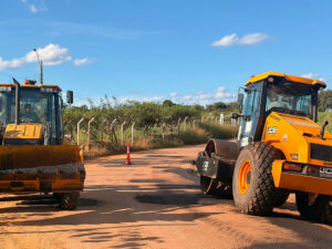 Prefeitura de Brasiléia e Deracre iniciam operação tapa-buracos com massa asfáltica no Ramal do Polo